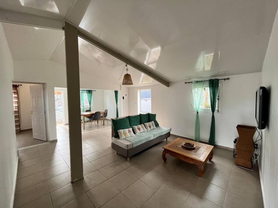 La Casita Creole Villa Avec Piscine Et Jacuzzi Сен-П'єр Екстер'єр фото