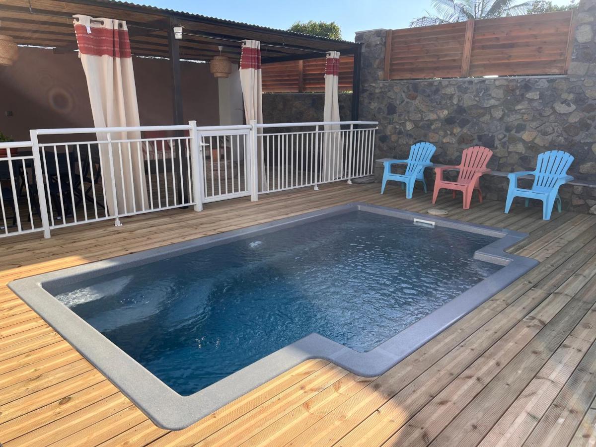 La Casita Creole Villa Avec Piscine Et Jacuzzi Сен-П'єр Екстер'єр фото